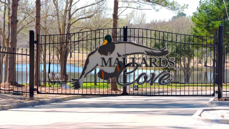 Mallards Cove subdivision entrance