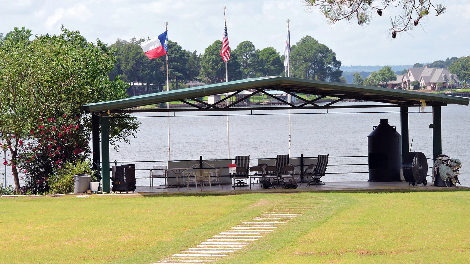 Lake Palestine Waterfront Real Estate Mallards Cove
